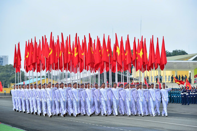 Chùm ảnh: Tổng hợp luyện diễu binh, diễu hành cho Lễ kỷ niệm 50 năm Ngày Giải phóng miền Nam chum anh 05