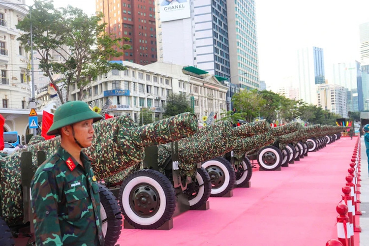 dan-phao-le-02