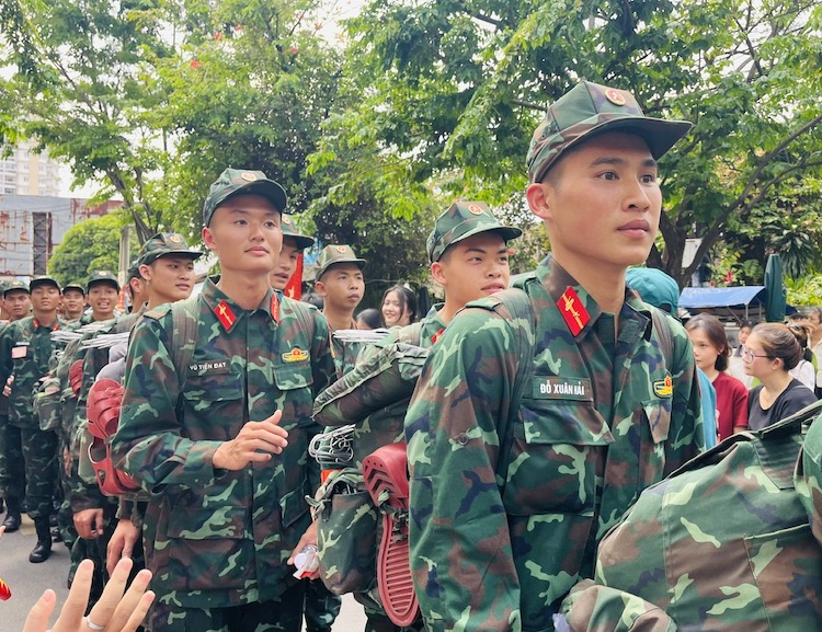 Lịch trình diễu binh, diễu hành ngày 30-4 tại TP.HCM dieu-binh-dieu-hanh-02