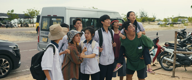 Chỉ hơn 2 phút trailer đầy kịch tính và cảm xúc, Lật mặt 8 tiếp tục chứng minh đẳng cấp của Lý Hải lat-mat-8-01