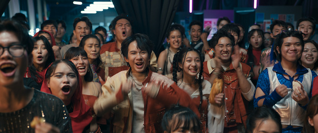 Chỉ hơn 2 phút trailer đầy kịch tính và cảm xúc, Lật mặt 8 tiếp tục chứng minh đẳng cấp của Lý Hải lat-mat-8-08
