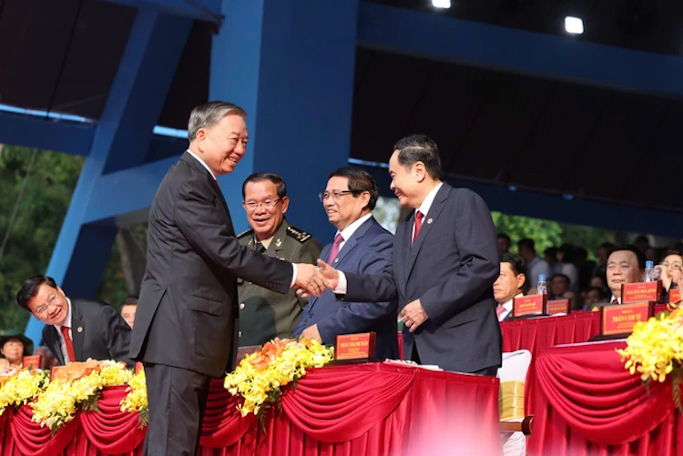 Lễ kỷ niệm 50 năm Ngày Giải phóng miền Nam, thống nhất đất nước le-ky-niem-50-6