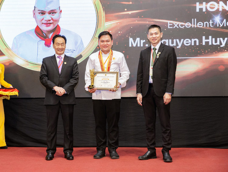 sieu-dau-bep-tai-hoa-nguyen-huynh-thanh-long-01
