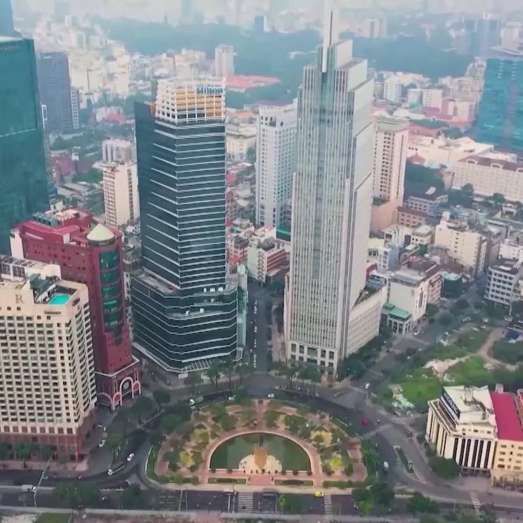 TP.HCM: Đầu tàu kinh tế sau gần 50 năm đổi mới tp-hcm-doi-moi-06