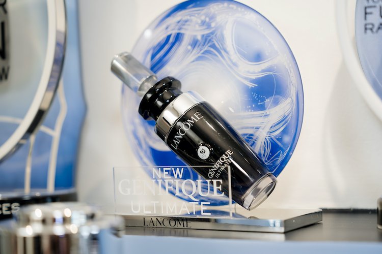 Genifique-Ultimate-02