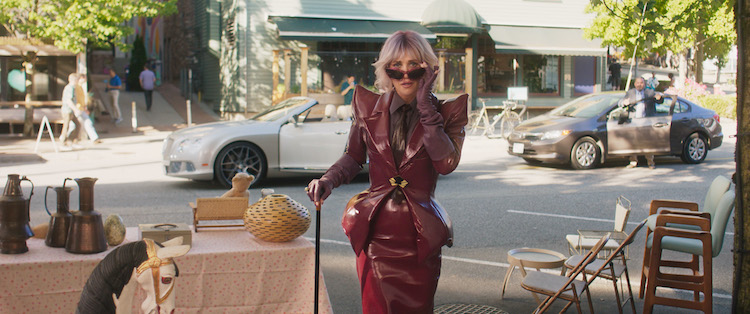 Kristen Wiig hóa thân 'bà hoàng mê mèo' trong phim mới của DreamWorks Kristen-Wiig-03
