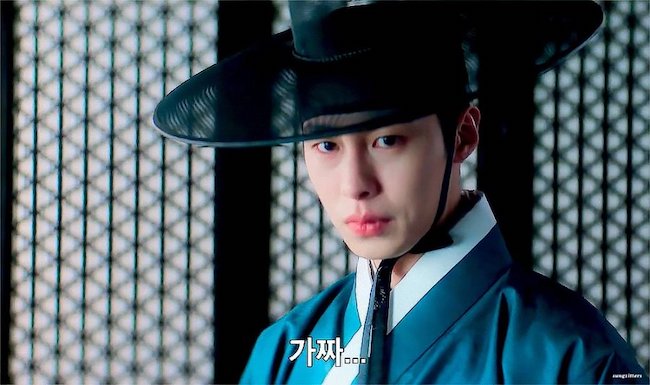 Màn trở lại đầy u uất và cuốn hút của Lee Jae Wook trong Nuốt vàng nuot-vang-dear-hongrang-06