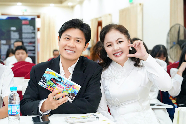 Cùng Con Đi Khắp Thế Gian ghi dấu ấn 10 năm gieo mầm, chắp cánh ước mơ cung con di khap the gian 02