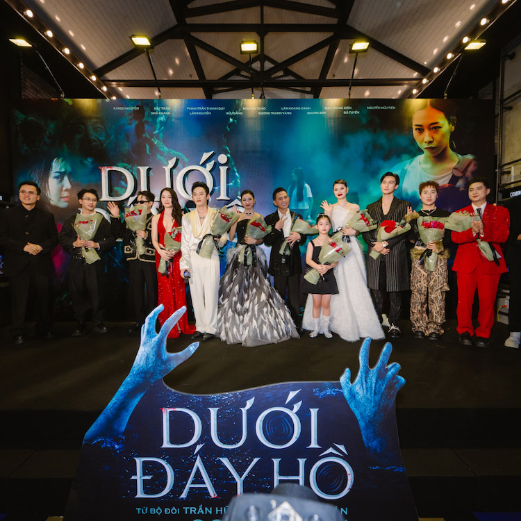 premiere-duoi-day-ho-013