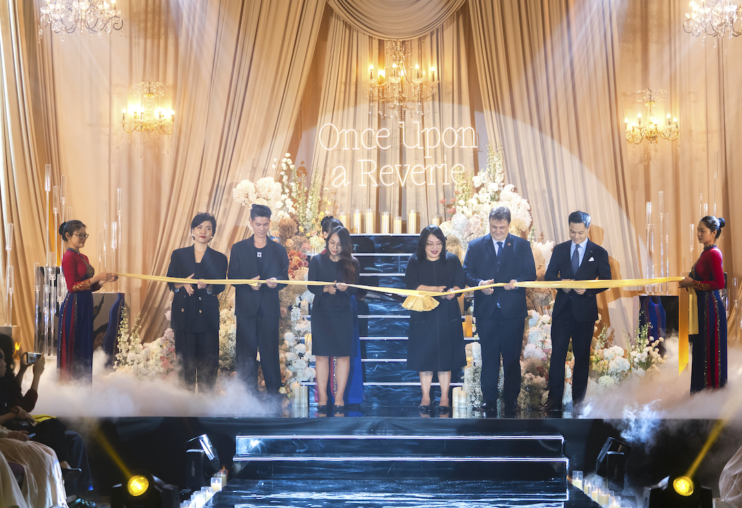 Once-Upon-A-Reverie-01