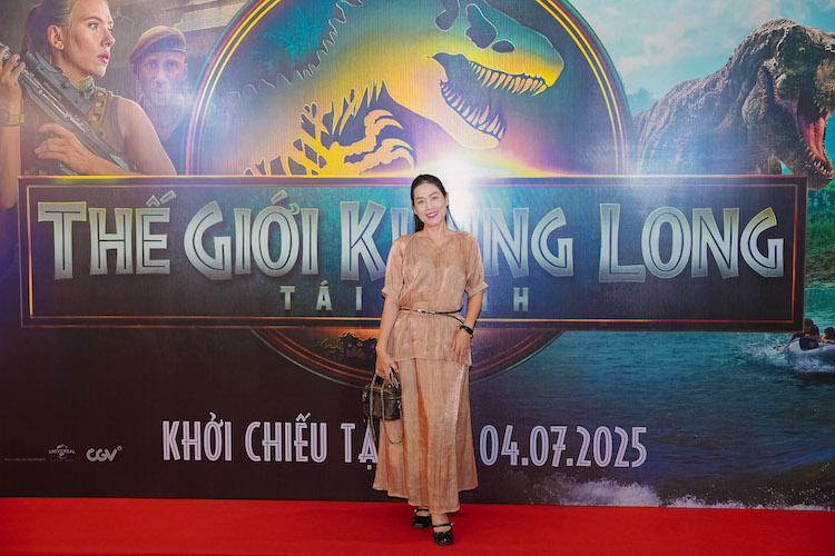 ra mat phim the gioi khung long 07