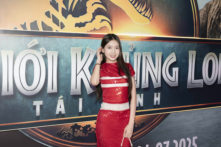 ra mat phim the gioi khung long 10