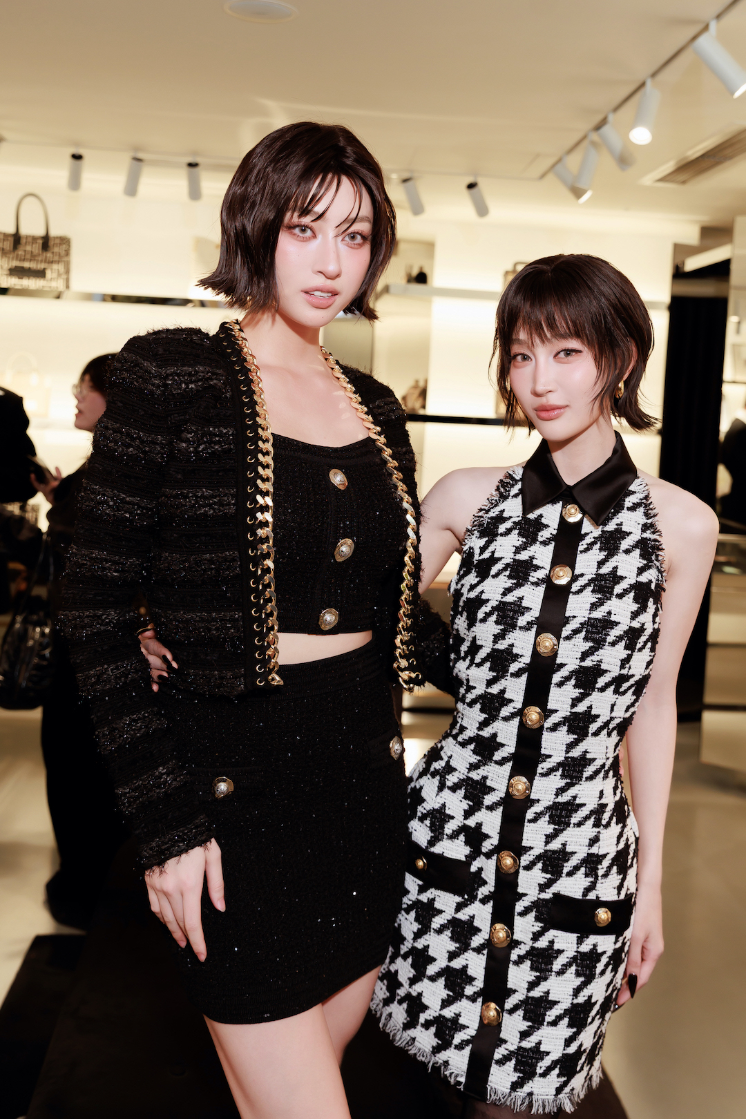 Balmain – Vẻ đẹp Parisian chạm ngõ Sài Gòn, chính thức hiện diện tại Việt Nam 11. Balmain luong thuy linh Juky San