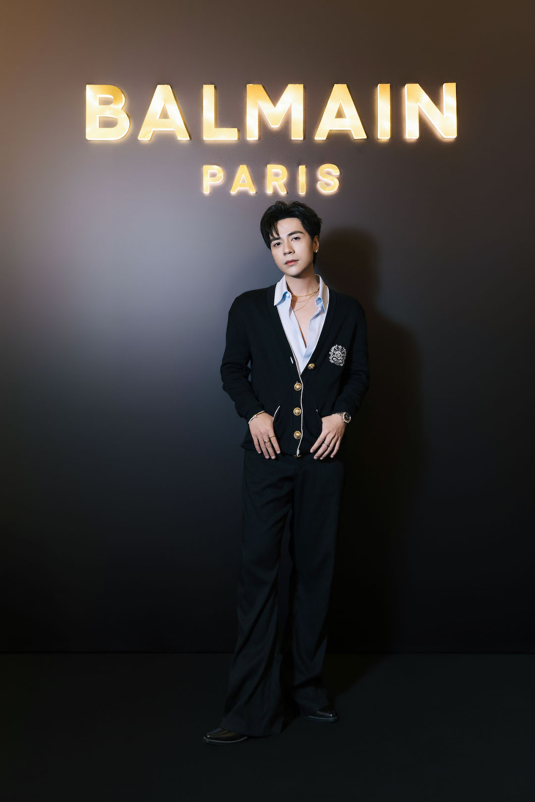 Balmain – Vẻ đẹp Parisian chạm ngõ Sài Gòn, chính thức hiện diện tại Việt Nam 7. Balmain Quang Hung MasterD