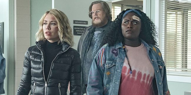 bang-dang-quai-kiet-2-peacemaker-jennifer-holland-danielle-brooks