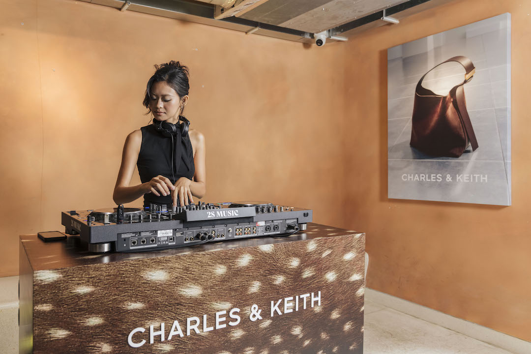 CHARLES & KEITH5