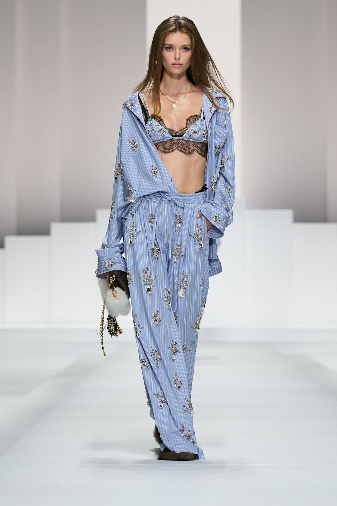 Cam-hung-Pyjama-01