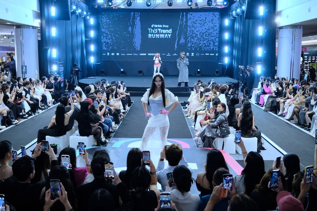 TIKTOK SHOP NÂNG TẦM THỜI TRANG VỚI SÀN DIỄN "THỜI TREND RUNWAY" Thoi-Trend-Runway-04