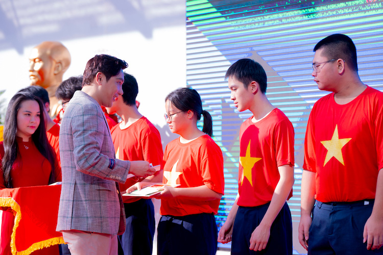 chu-tich-minh-beta-04