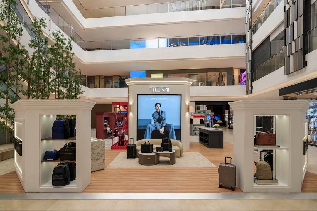 DÀN SAO VIỆT KHUẤY ĐỘNG NEW YORK TẠI SỰ KIỆN TUMI POP-UP TUMI-pop-up-store-02