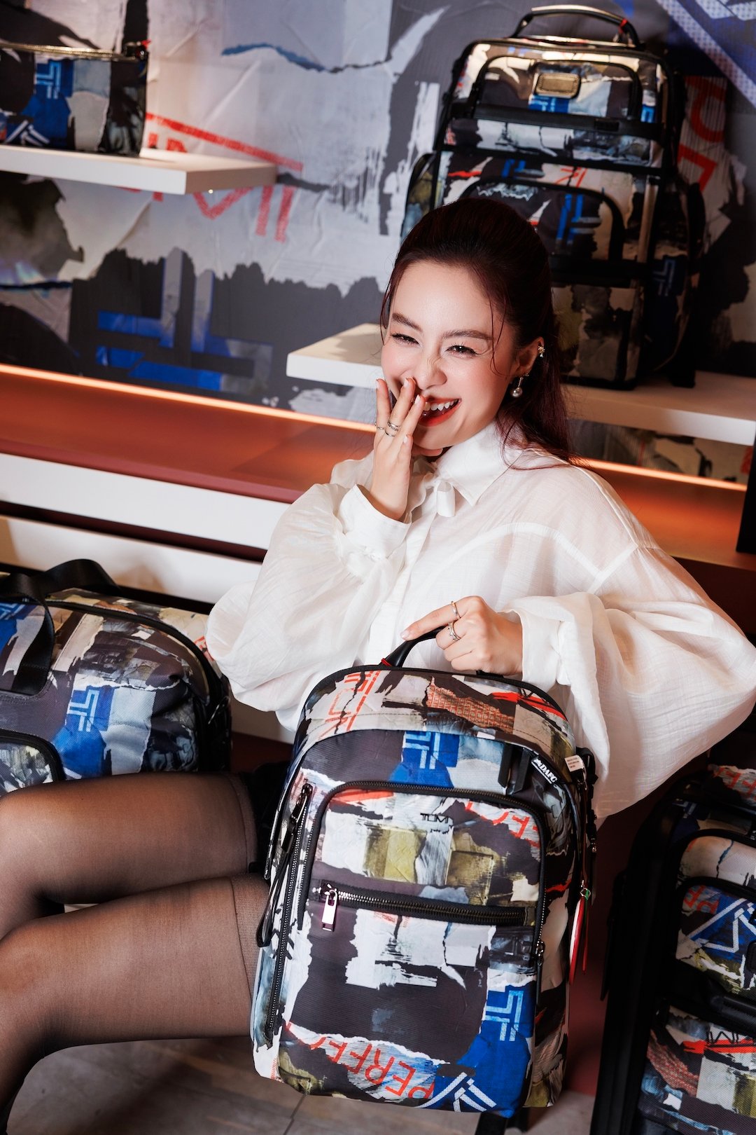 DÀN SAO VIỆT KHUẤY ĐỘNG NEW YORK TẠI SỰ KIỆN TUMI POP-UP TUMI-pop-up-store-Tuyen-tang
