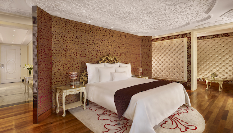 The-Reverie-Saigon-Romance-Suite