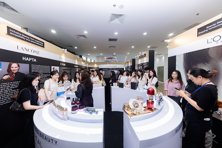 L'ORÉAL VIỆT NAM RA MẮT CÔNG NGHỆ ĐỘT PHÁ TẠI TRIỂN LÃM QUỐC TẾ 2025 cong-nghe-sang-tao-dot-pha-07