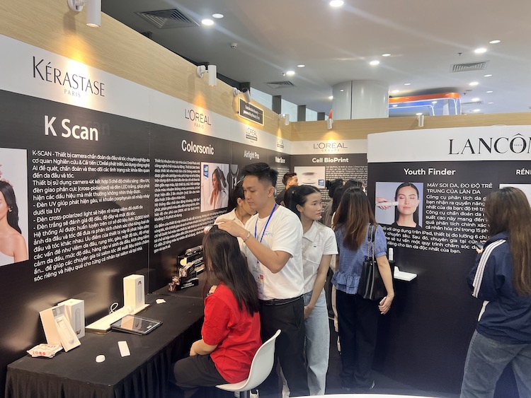 L'ORÉAL VIỆT NAM RA MẮT CÔNG NGHỆ ĐỘT PHÁ TẠI TRIỂN LÃM QUỐC TẾ 2025 cong-nghe-sang-tao-dot-pha-08