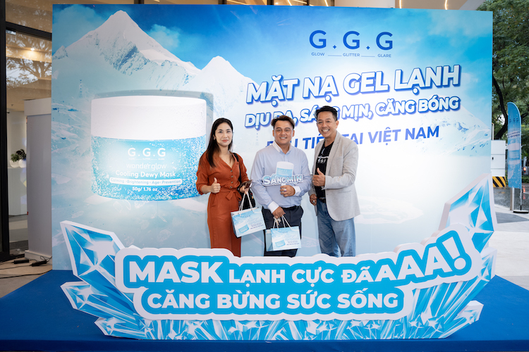 Cooling Mask 09