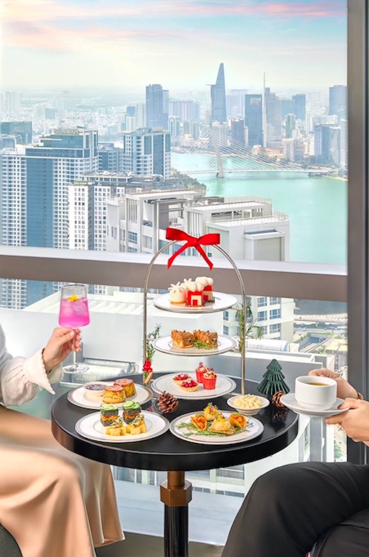 KHÔNG KHÍ LỄ HỘI TRÊN MÂY TẠI VINPEARL LANDMARK 81, AUTOGRAPH COLLECTION khong khi le hoi tren may The Cloud2