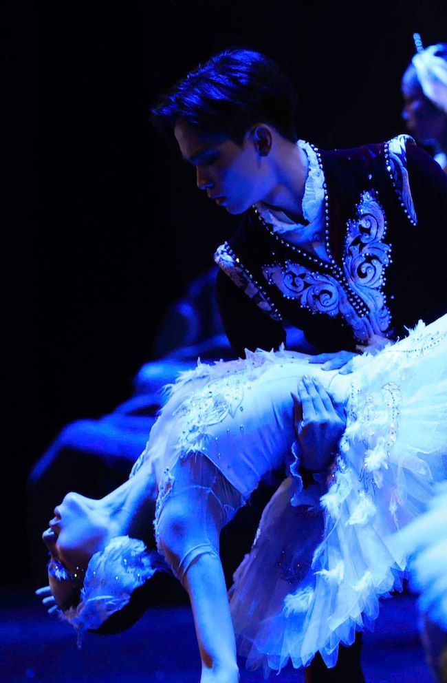 HBSO tái diễn vở ballet kinh điển Hồ Thiên Nga tai-dien-vo-ballet-ho-thien-nga-03