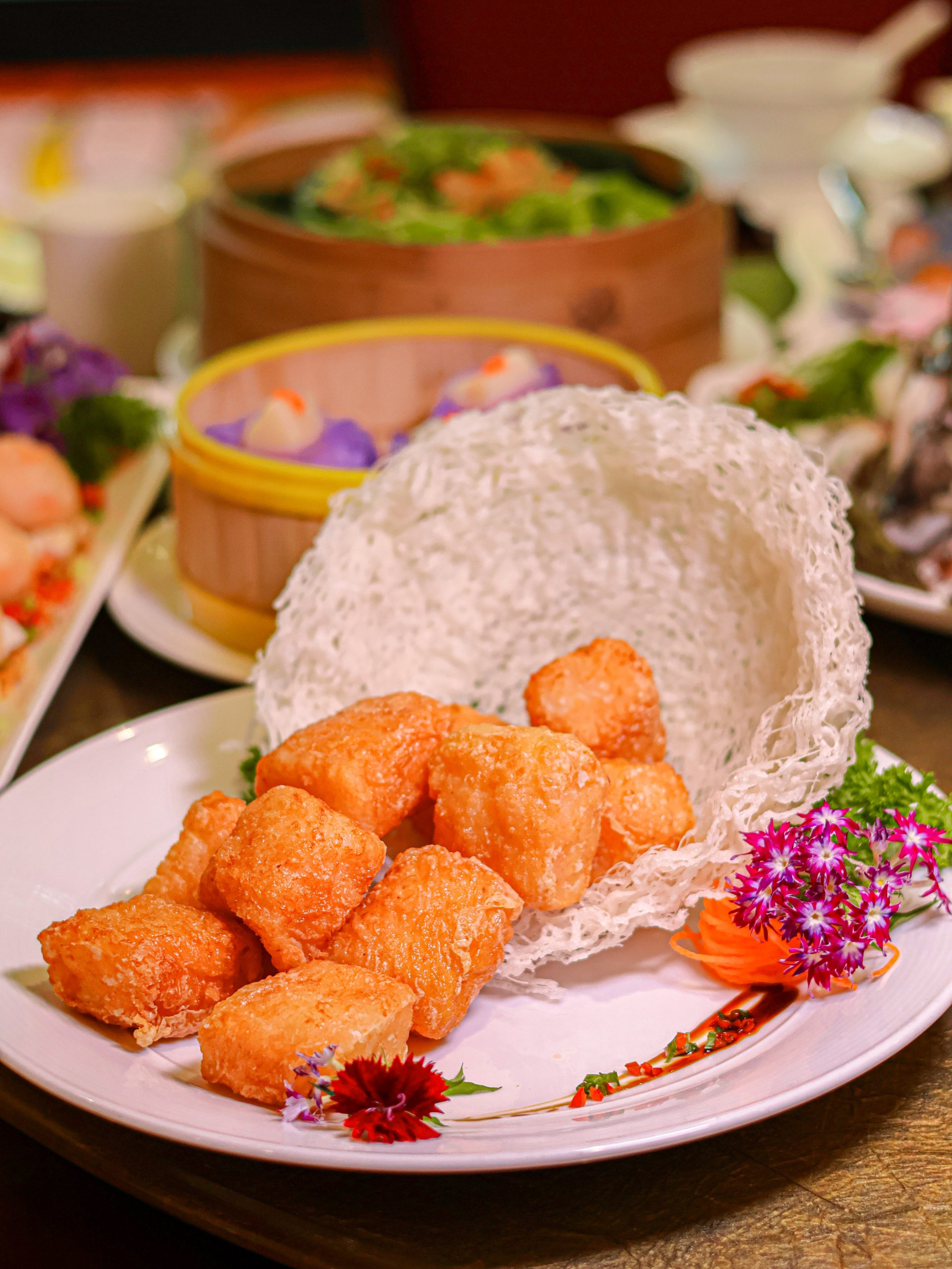 KHÁM PHÁ MỸ VỊ ẨM THỰC QUẢNG ĐÔNG TINH TÚY TẠI NGÂN ĐÌNH SÀI GÒN my-vi-am-thuc-quang-dong-cha-gio-ngan-dinh