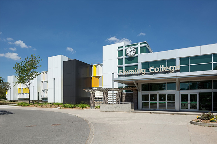 CƠ HỘI NGHỀ NGHIỆP VỚI NGÀNH CÔNG NGHỆ SINH HỌC ỨNG DỤNG TẠI FLEMING COLLEGE, CANADA cong-nghe-sinh-hoc-Fleming-College-02