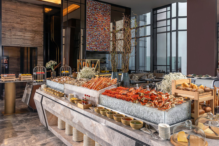 Am-thuc-Canada-Buffet-at-Oriental-Pearl-2