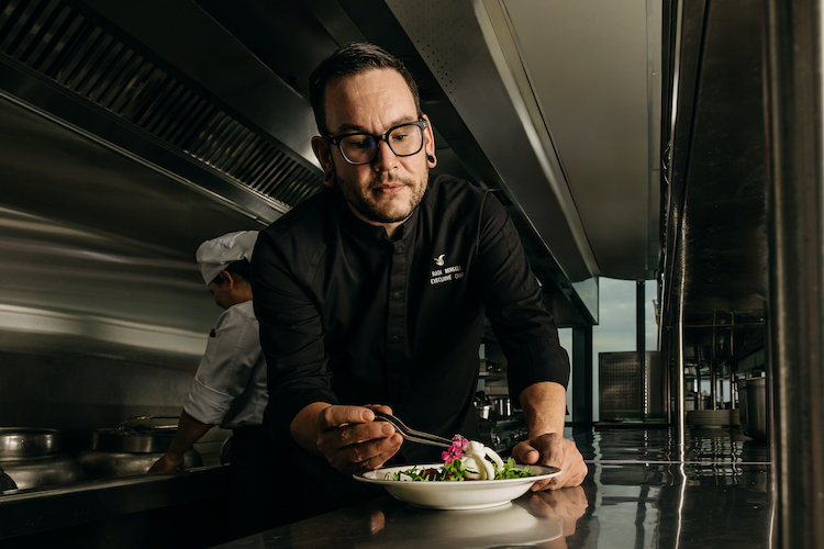 Am thuc Canada Chef Radi