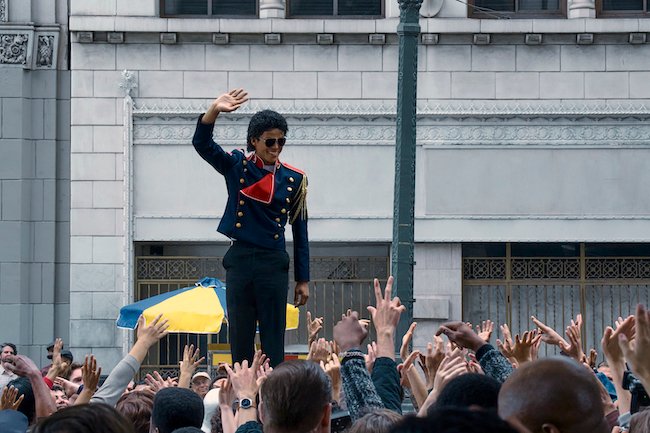 MICHAEL HÉ LỘ TUỔI THƠ CỦA “ÔNG HOÀNG NHẠC POP” MICHAEL5