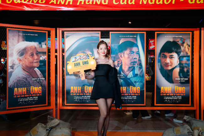 10 tham do anh hung Chi Pu