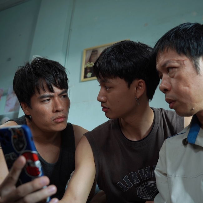 phan-xet-anh-hung-8