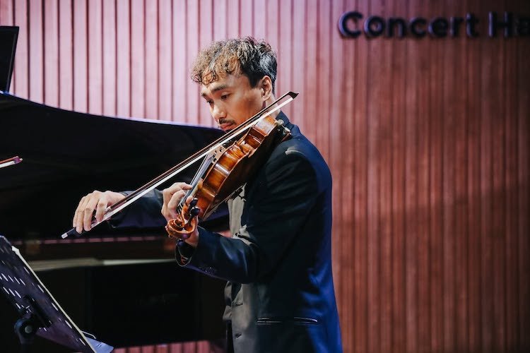 A-Night-of-Tchaikovsky-pham-vu-thien-bao