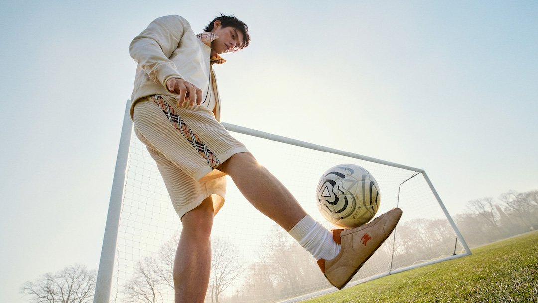 BURBERRY RA MẮT CHIẾN DỊCH “A GOOD SPORT” MÙA THU 2026 Burberry-A-Good-Sport-Campaign-02