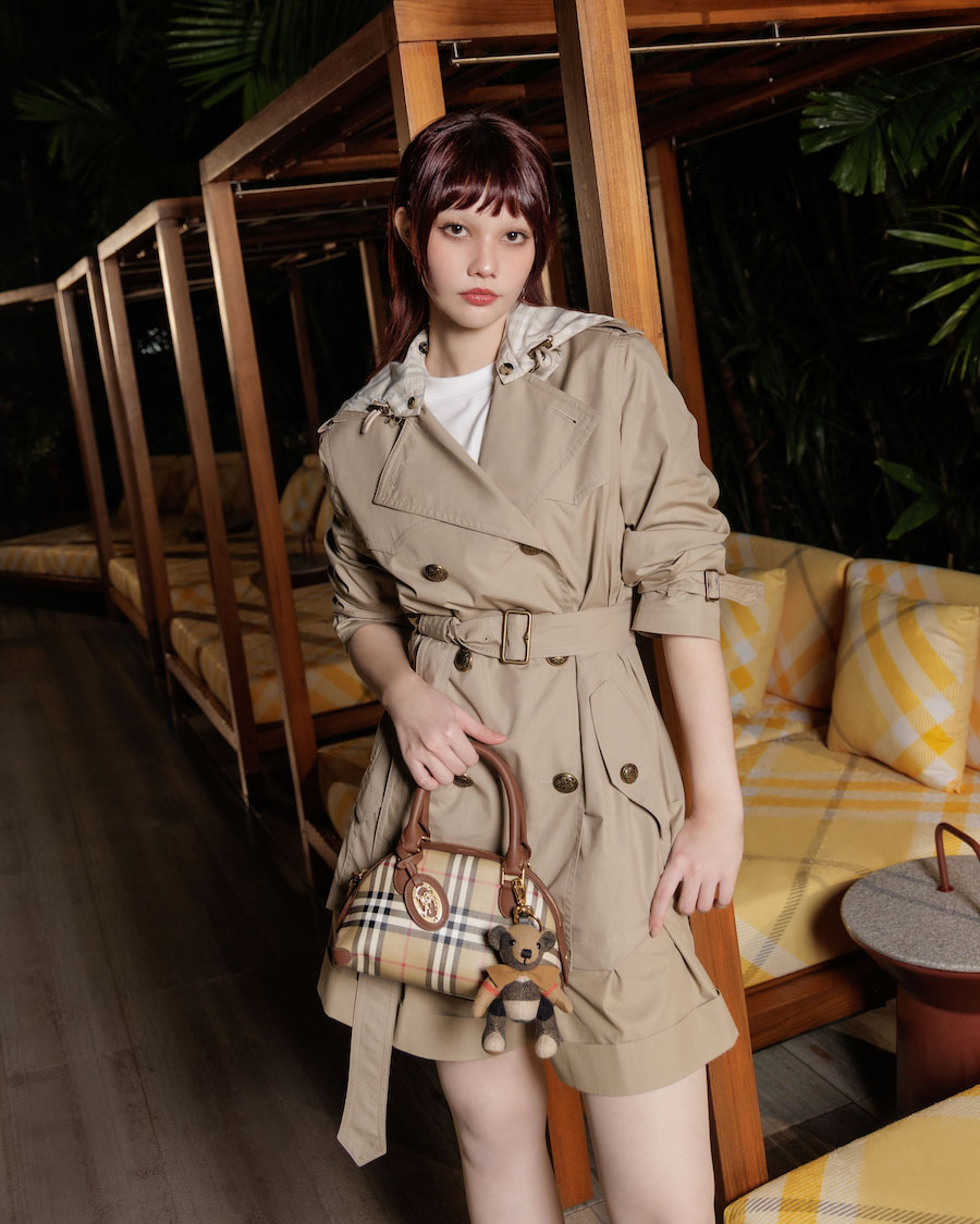 ĐIỂM MẶT DÀN SAO ĐÌNH ĐÁM THÁI – HÀN – VIỆT TẠI BURBERRY SUMMER TAKEOVER Ở BANGKOK Burberry-Summer-Shye