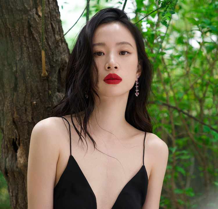 “TIỂU TAM CUỐN NHẤT MÀN ẢNH HOA NGỮ” LÝ MỘNG TÁI XUÁT TRONG MINH HÔN TRONG LỒNG BƯỚM minh-hon-trong-long-buom-04