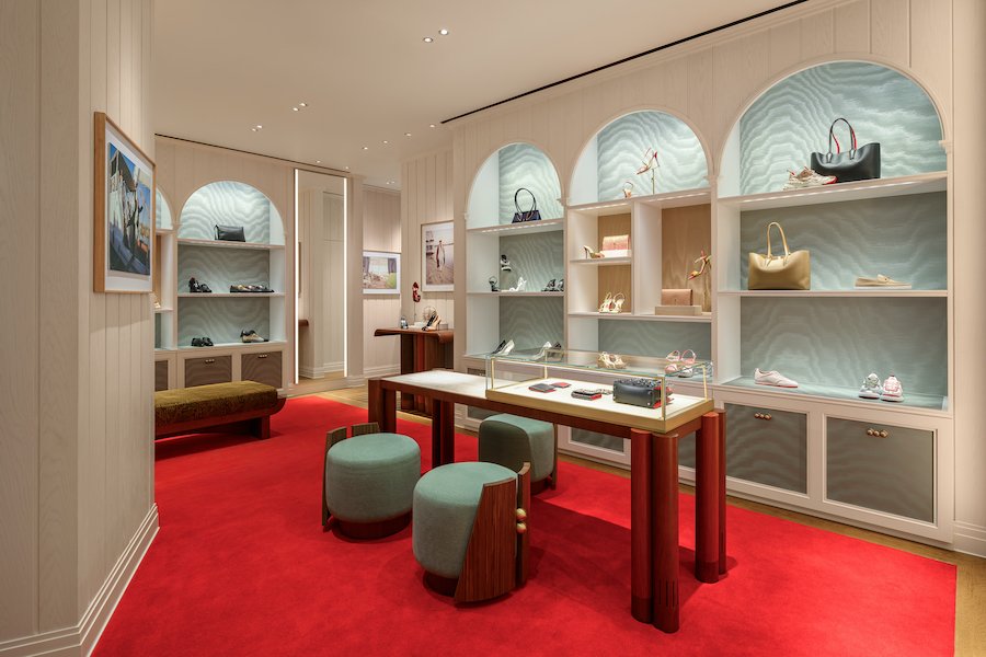 Christia-Louboutin-02